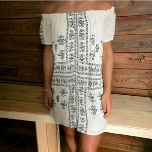 Off-shoulder Embroided Gauze Print Sceen Mini Dress Floral Pattern size Small